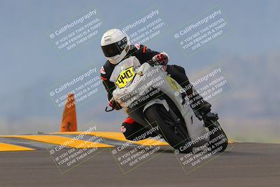 media/Sep-11-2022-SoCal Trackdays (Sun) [[81b7e951af]]/Turn 9 (930am)/